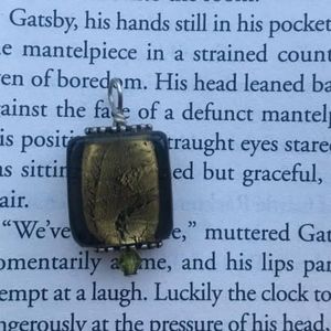 205: Olivine Venetian Glass Pendant